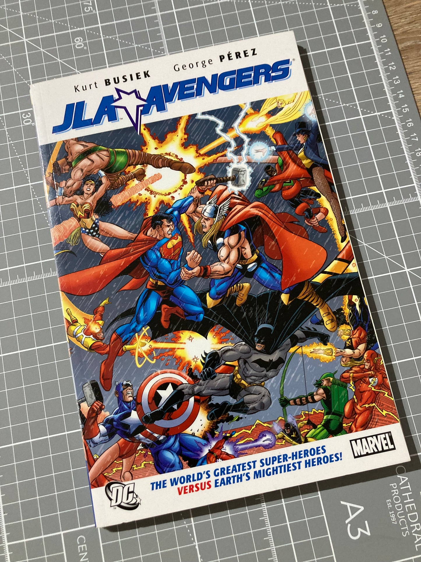 JLA/Avengers (2008 First Print) TPB