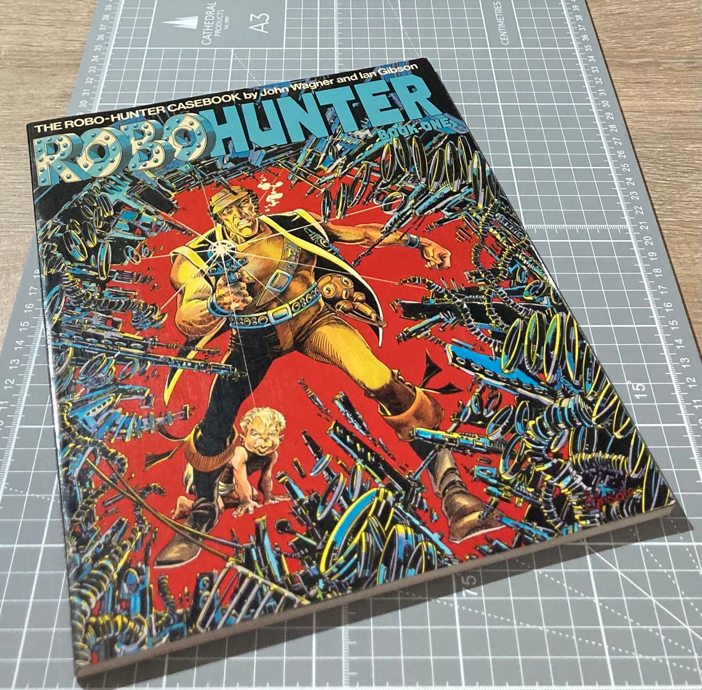 Robo-hunter: Book One TPB (1983 Second Impression)