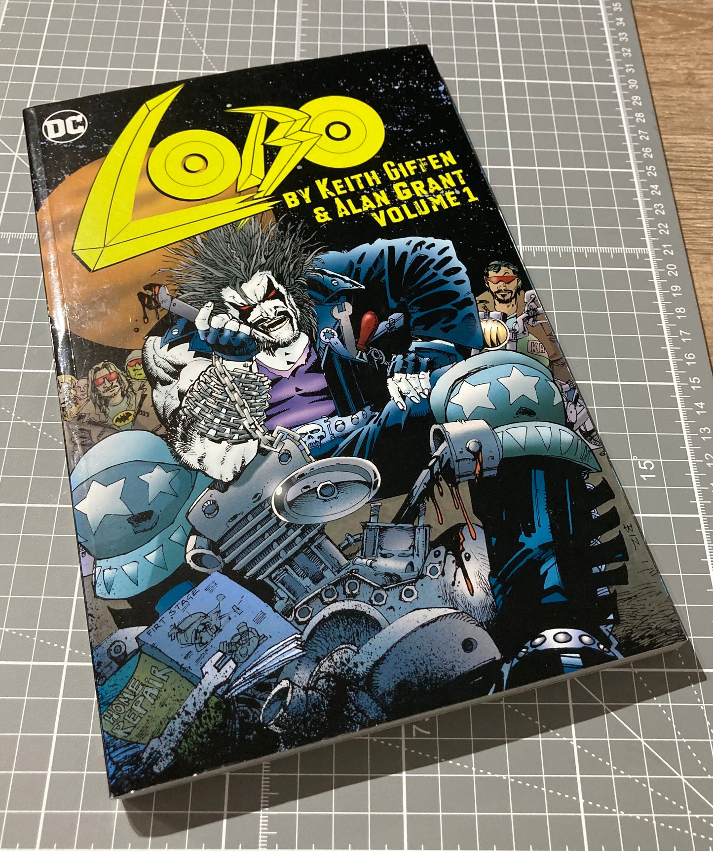 Lobo By Keith Giffen & Alan Grant Volume 1 TPB