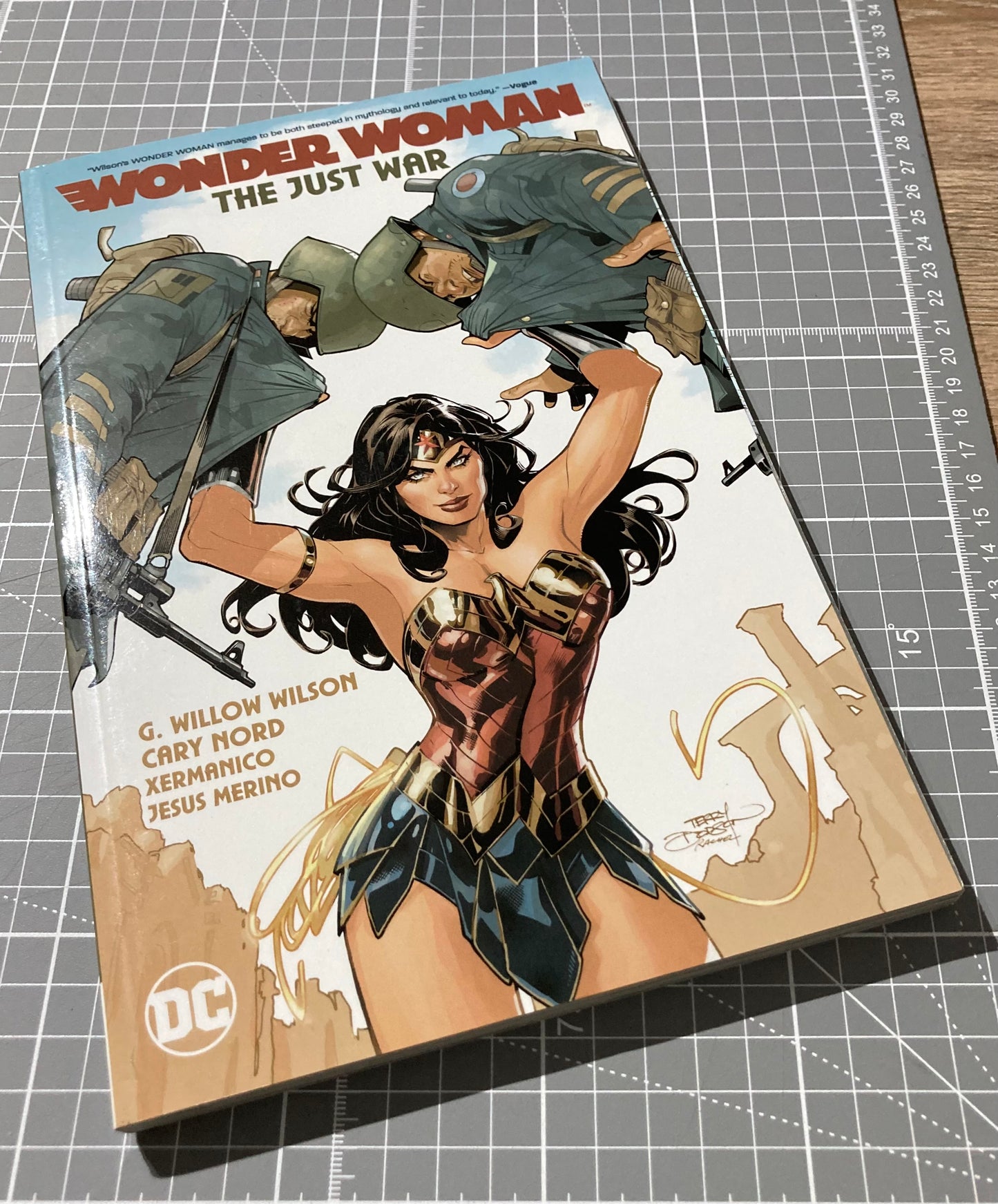 Wonder Woman Volume 1: The Just War TPB