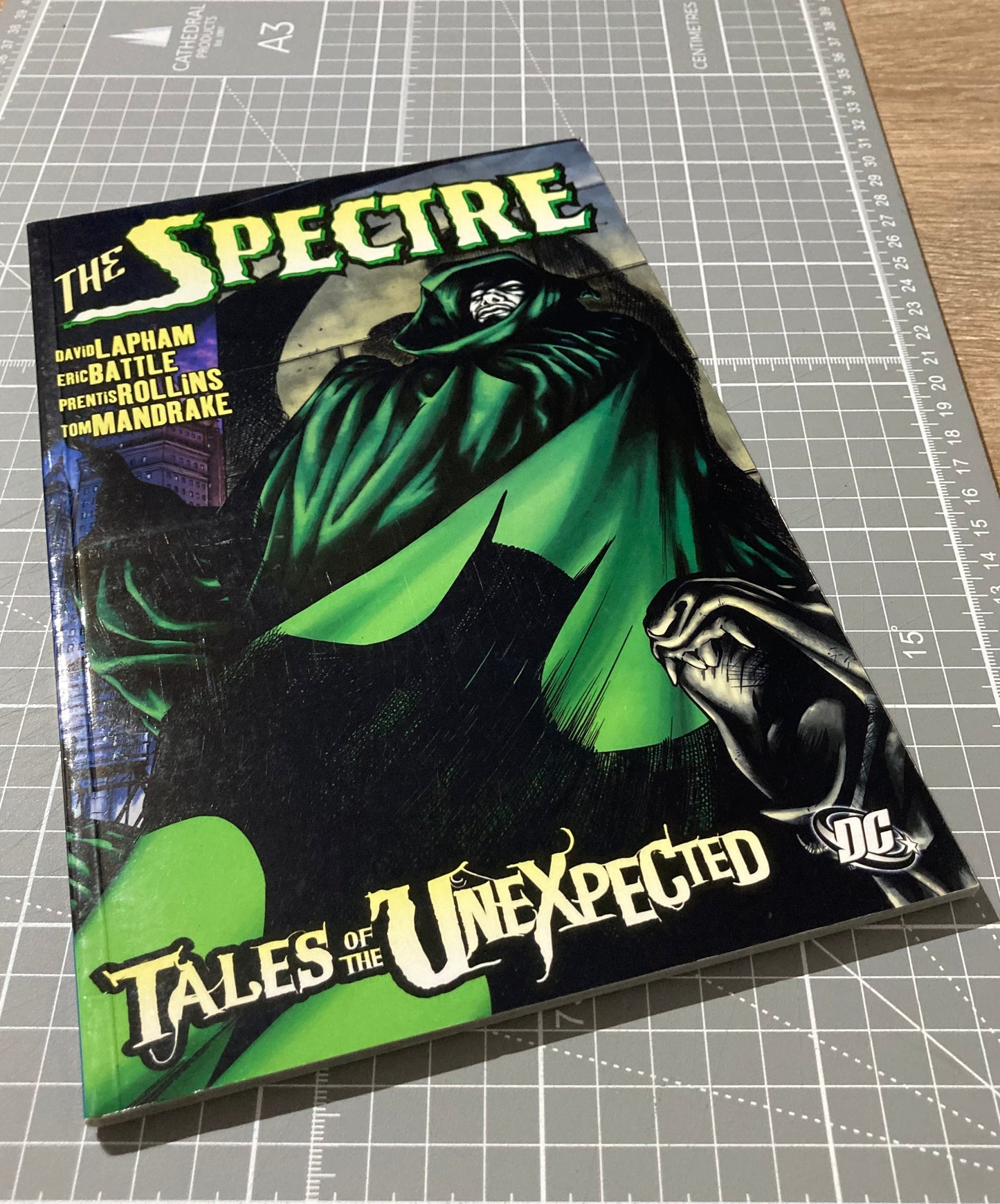 The Spectre: Tales of the Unexpected TPB