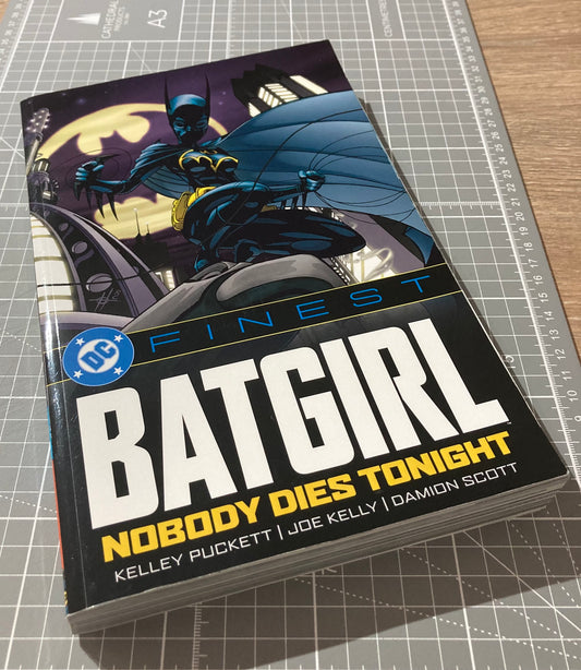 DC Finest: Batgirl: Nobody Dies Tonight TPB