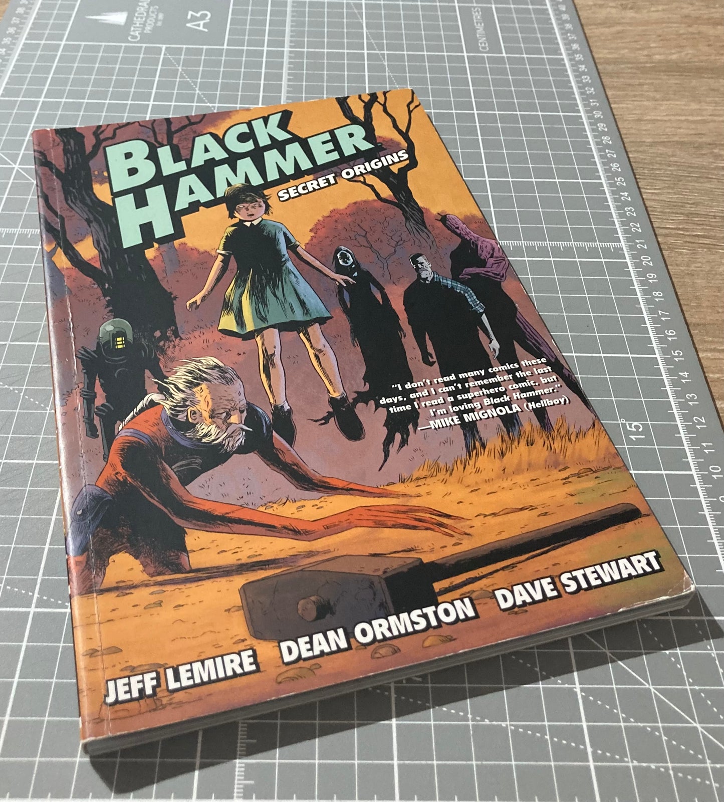 Black Hammer Volume 1: Secret Origins TPB