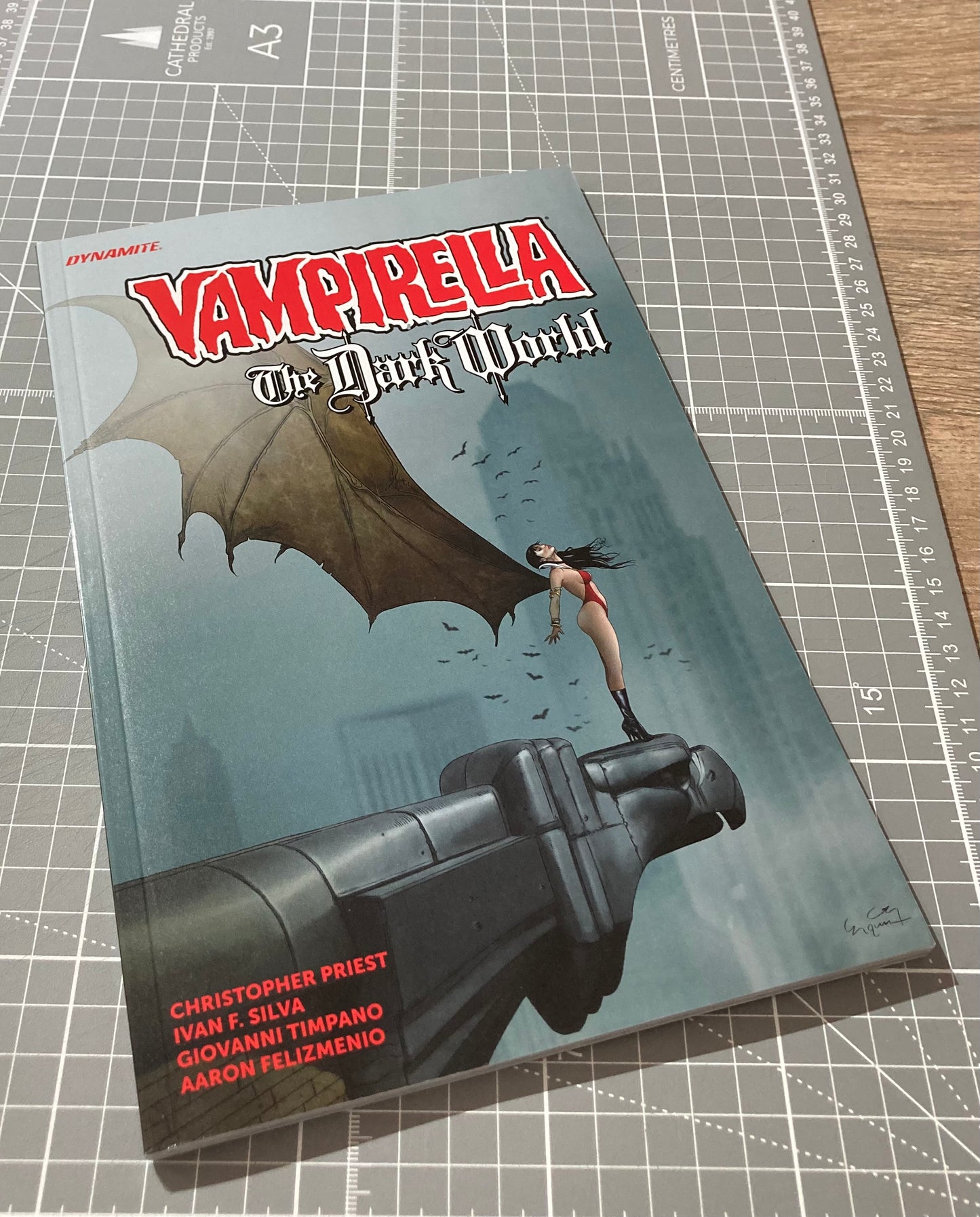 Vampirella: the Dark World Vol. 1 TPB