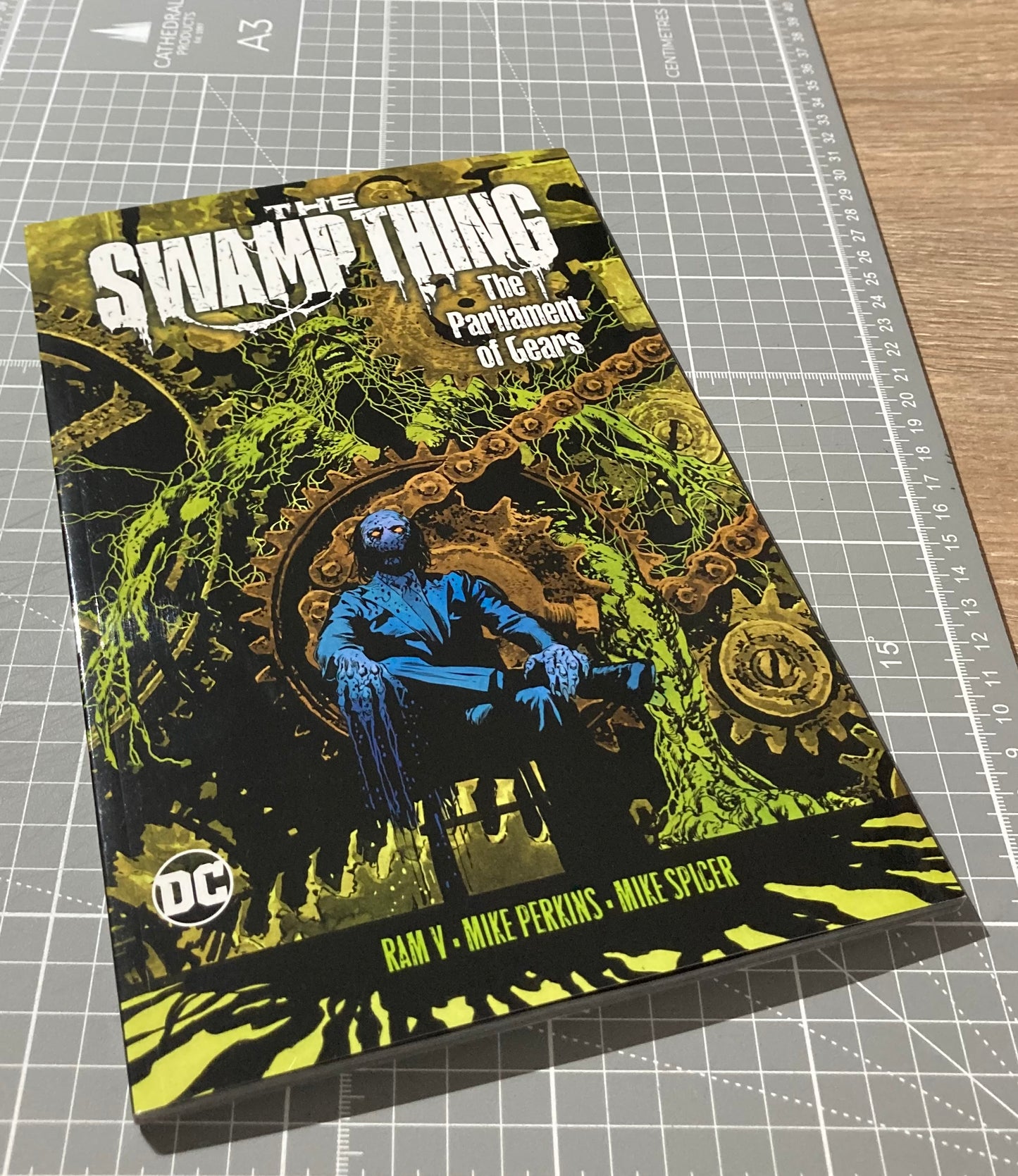 The Swamp Thing Volume 3: The Parliament of Gears TPB