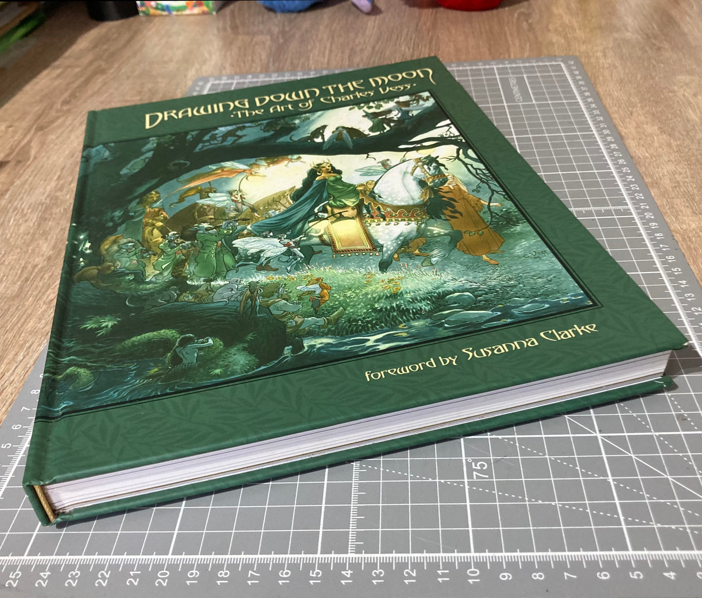 Drawing Down the Moon: The Art of Charles Vess HC