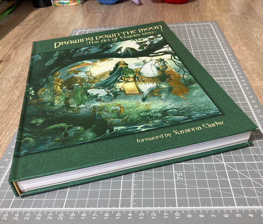 Drawing Down the Moon: The Art of Charles Vess HC