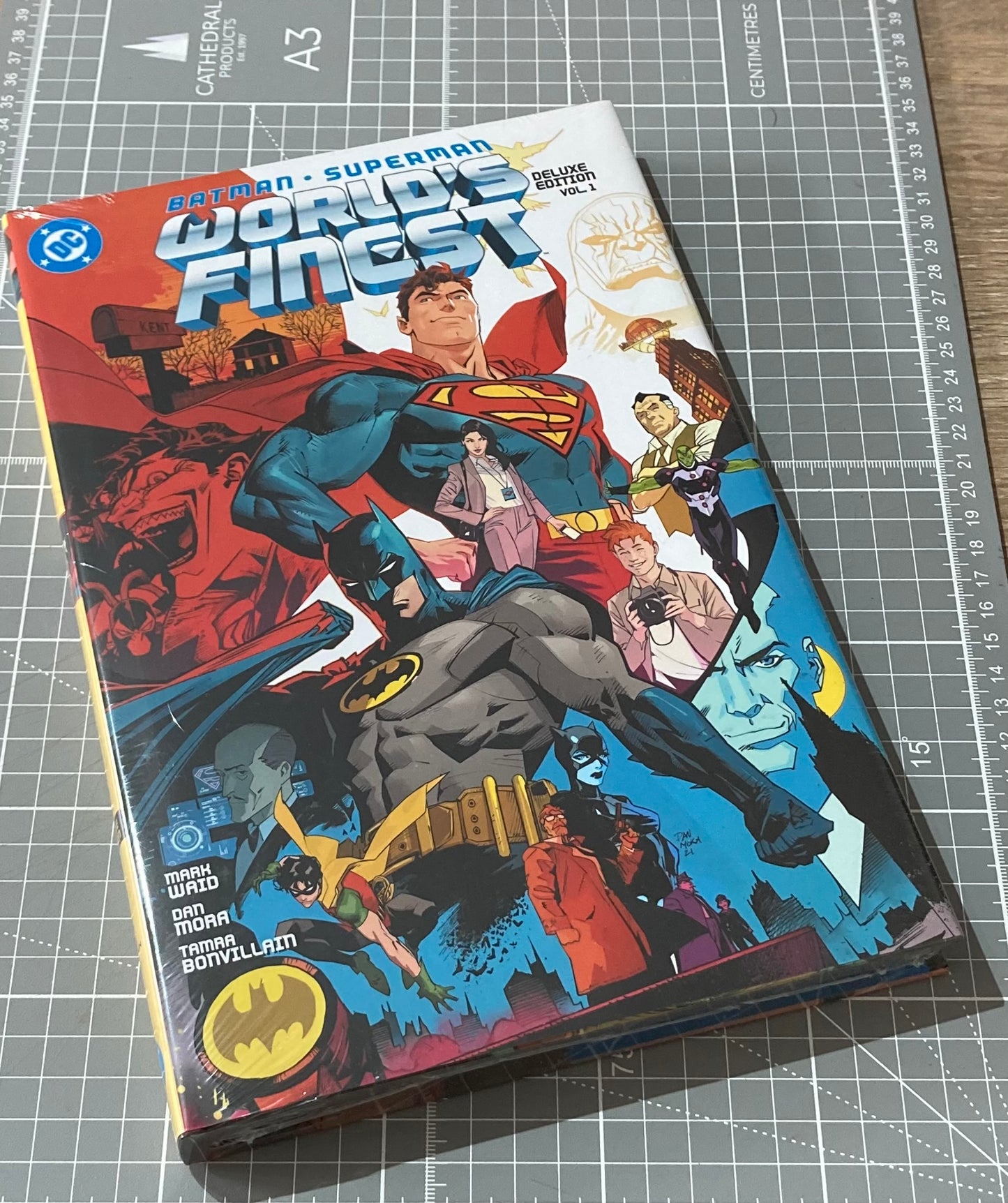 Batman/Superman: World's Finest: Deluxe Edition Vol. 1 HC