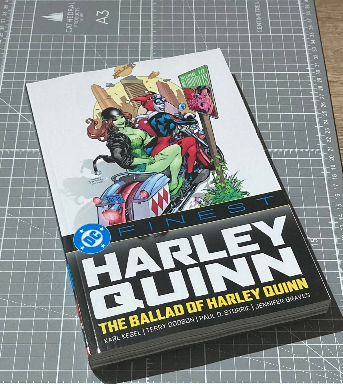 DC Finest: Harley Quinn: The Ballad of Harley Quinn TPB