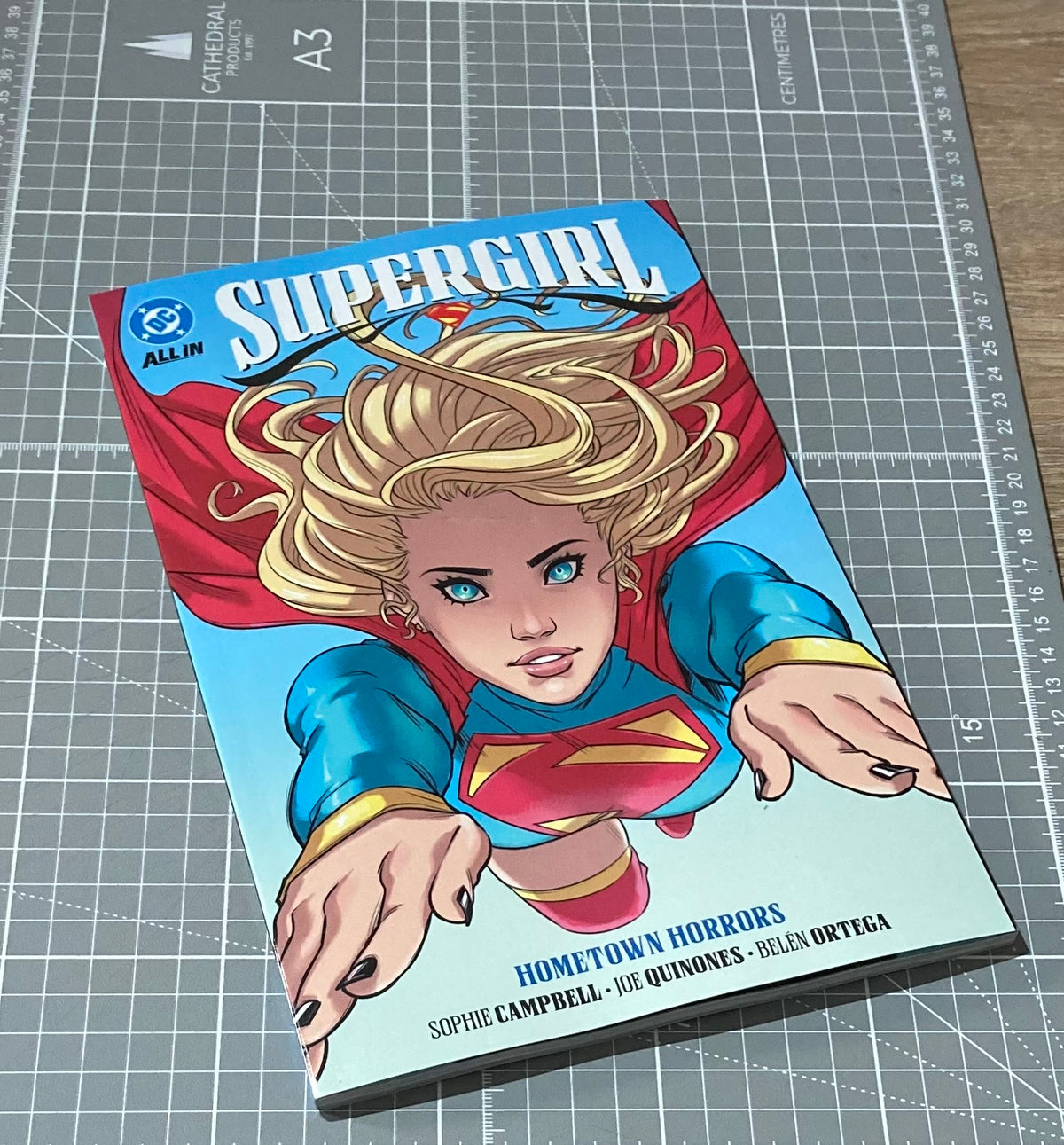 Supergirl Vol. 2: Hometown Horrors TPB