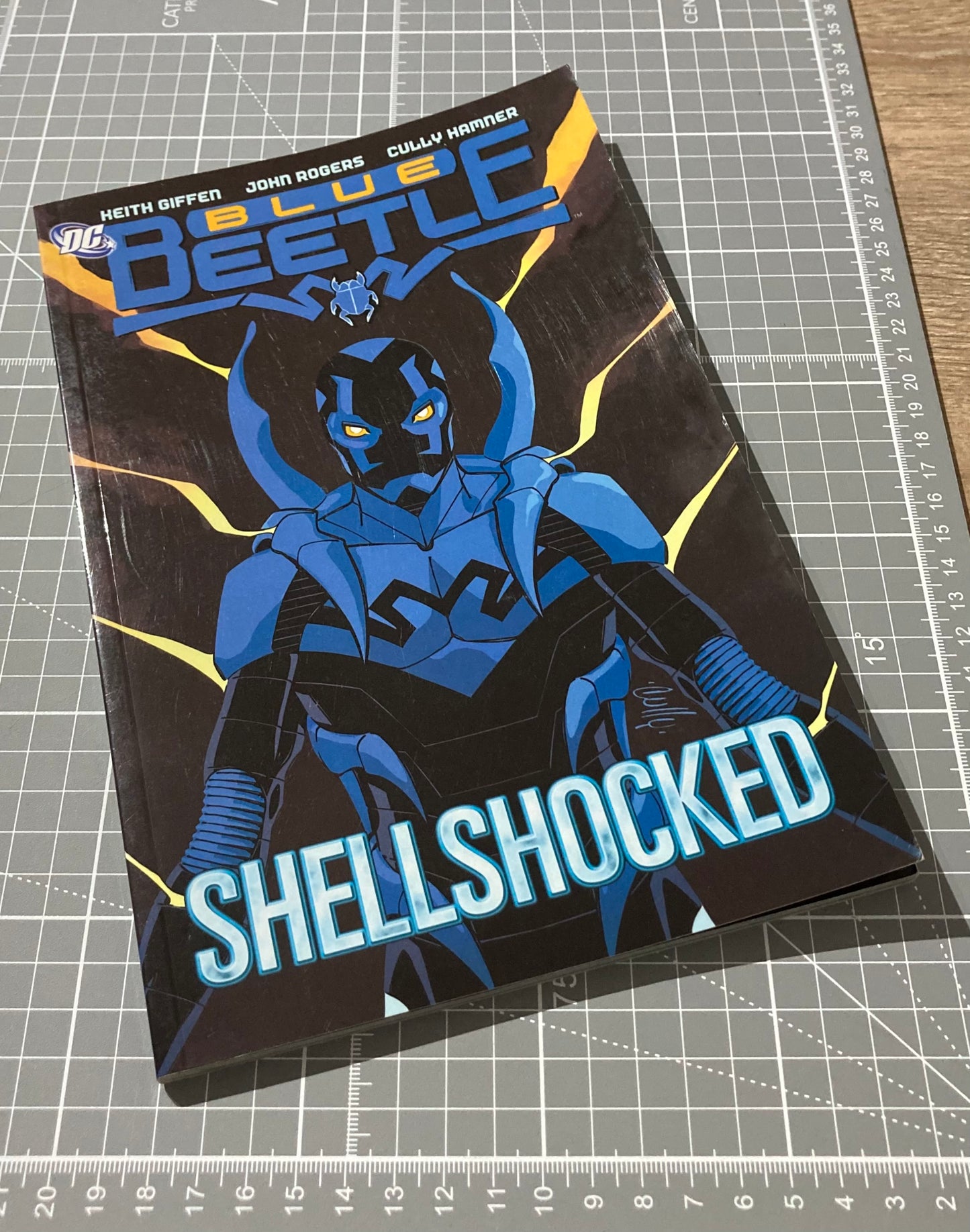 Blue Beetle Vol. 1: Shellshocked TPB