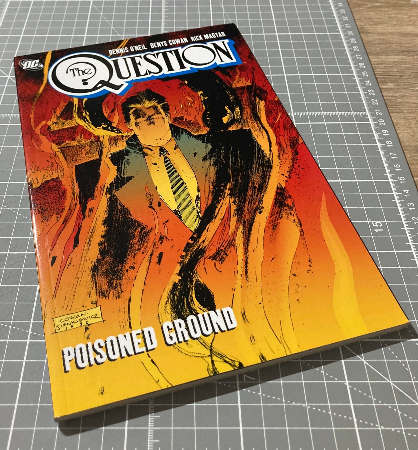 The Question Vol. 2: Poisoned Ground TPB
