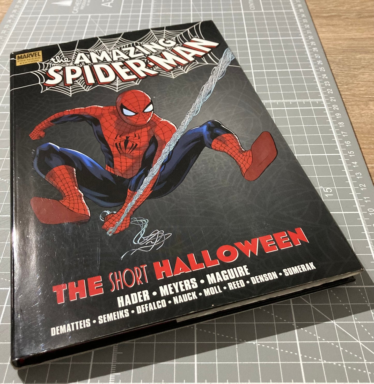 The Amazing Spider-Man: The Short Halloween Premiere HC