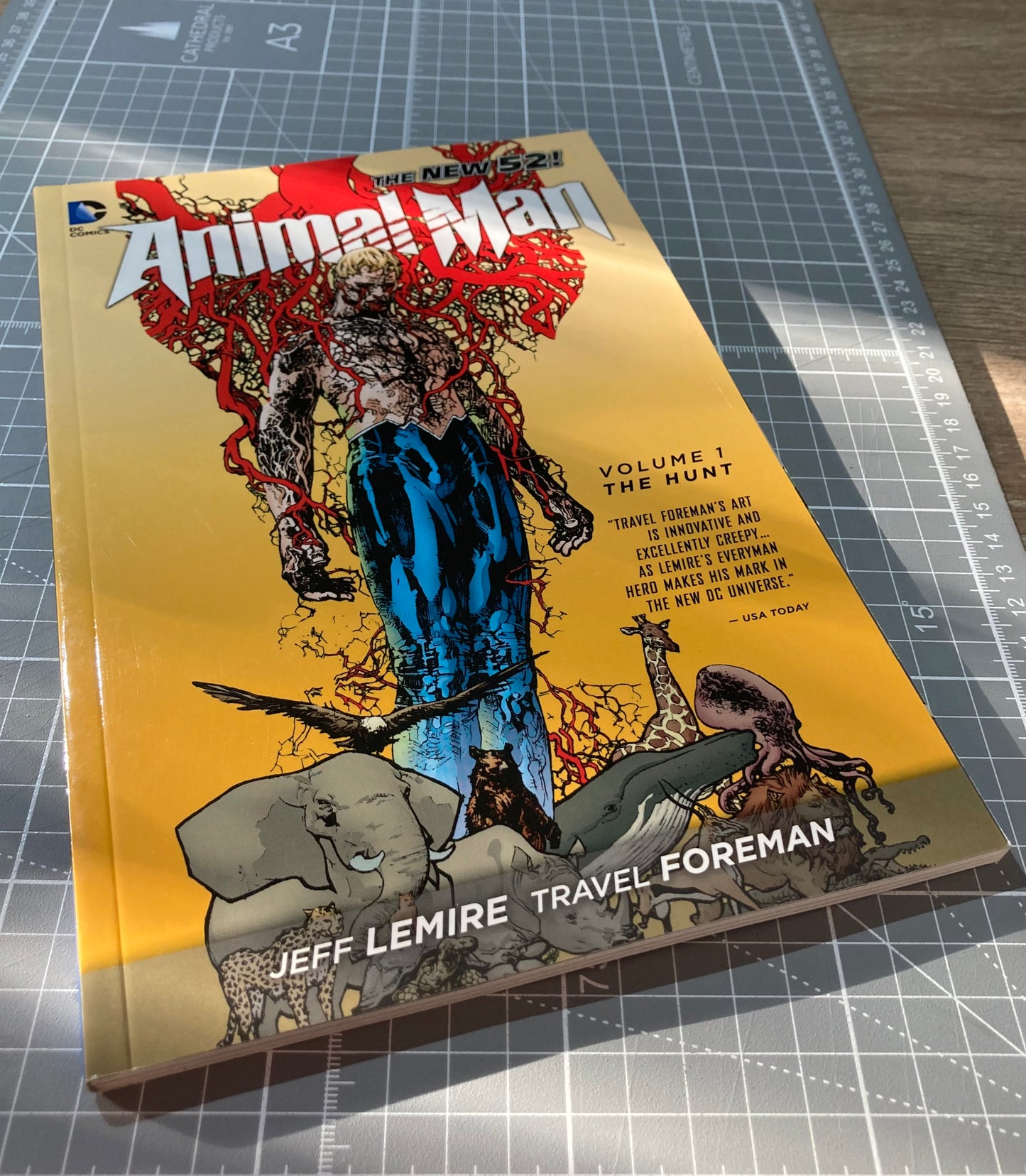 Animal Man Vol. 1: The Hunt (The New 52!) TPB