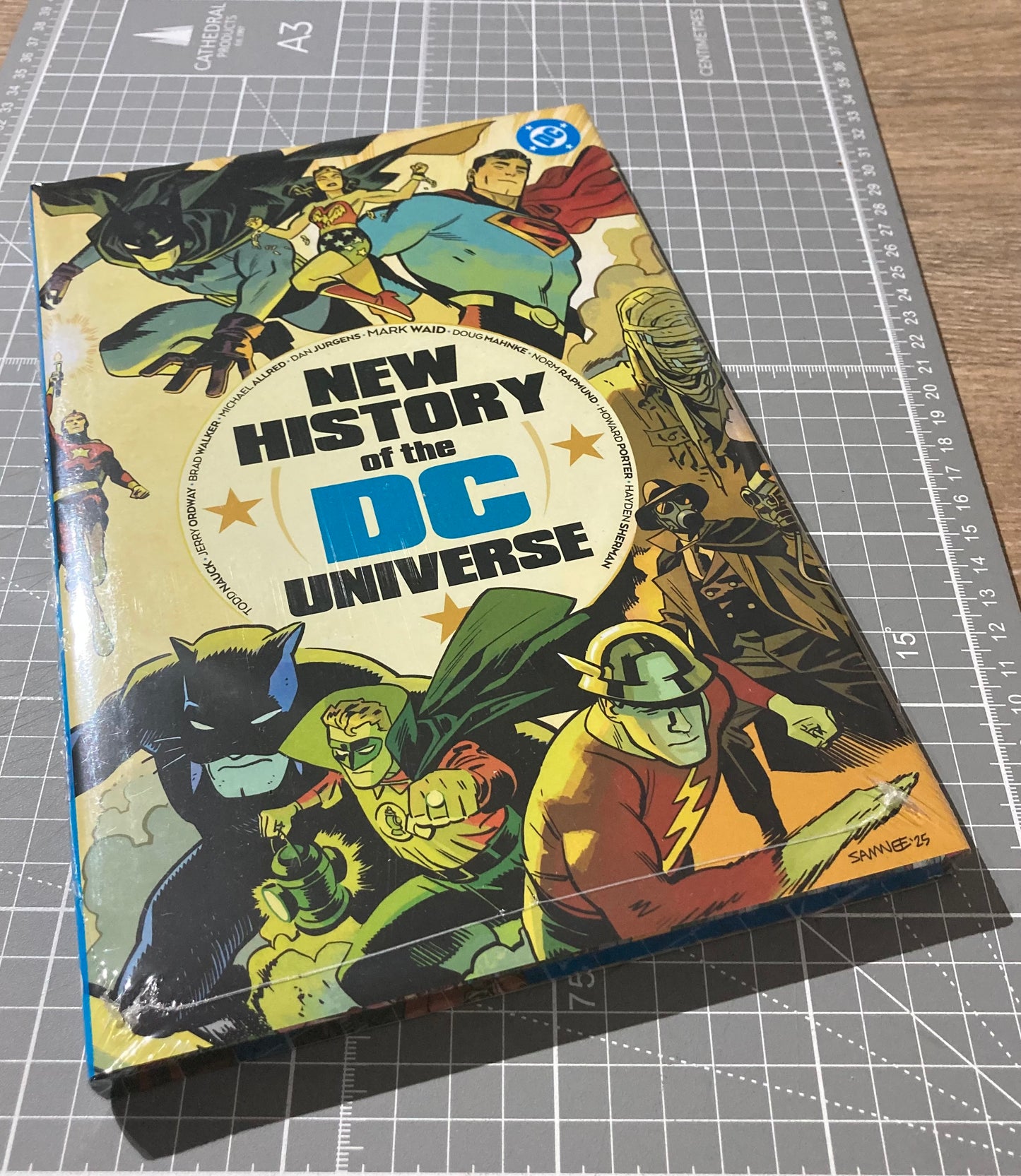 New History of the DC Universe HC
