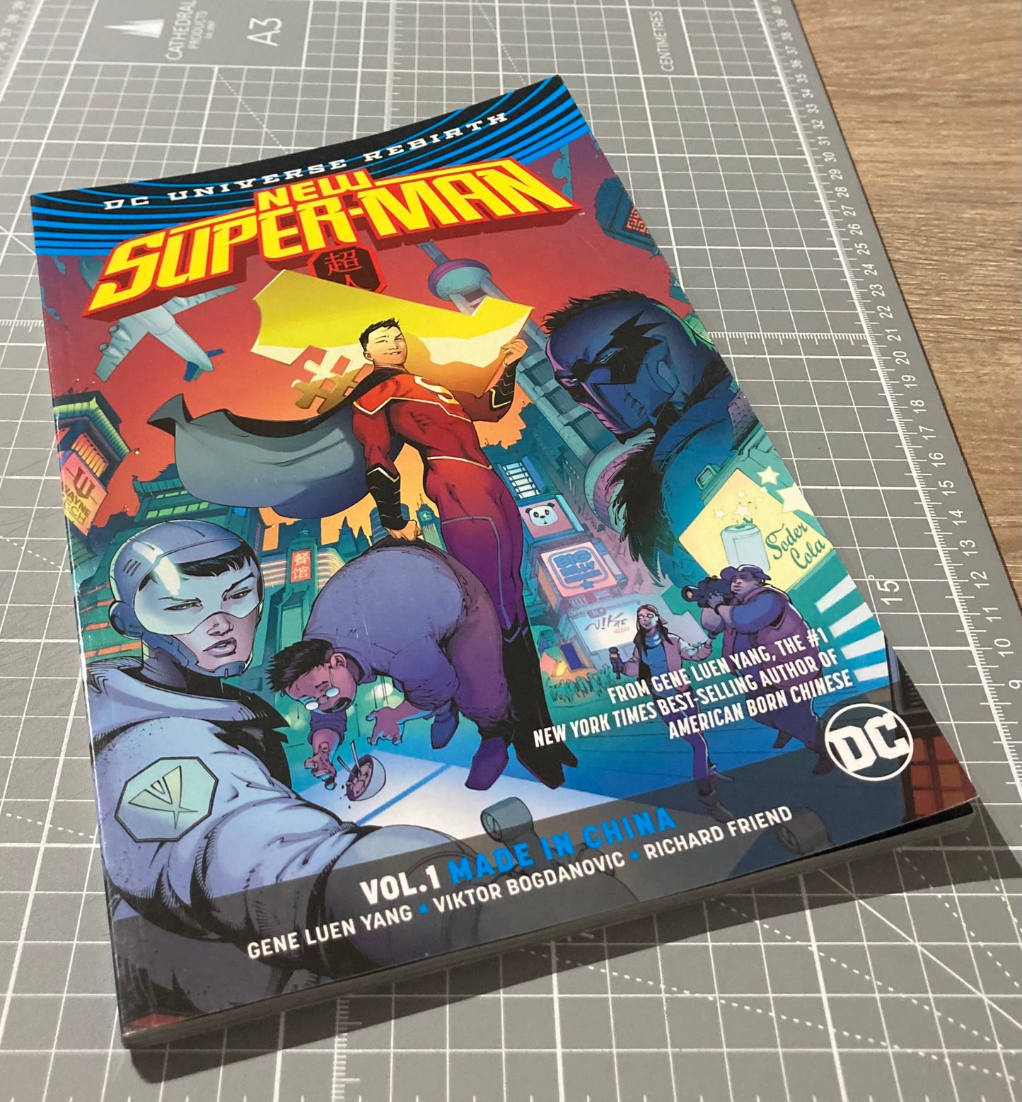 New Super-Man Vol. 1: Made In China (Rebirth) TPB
