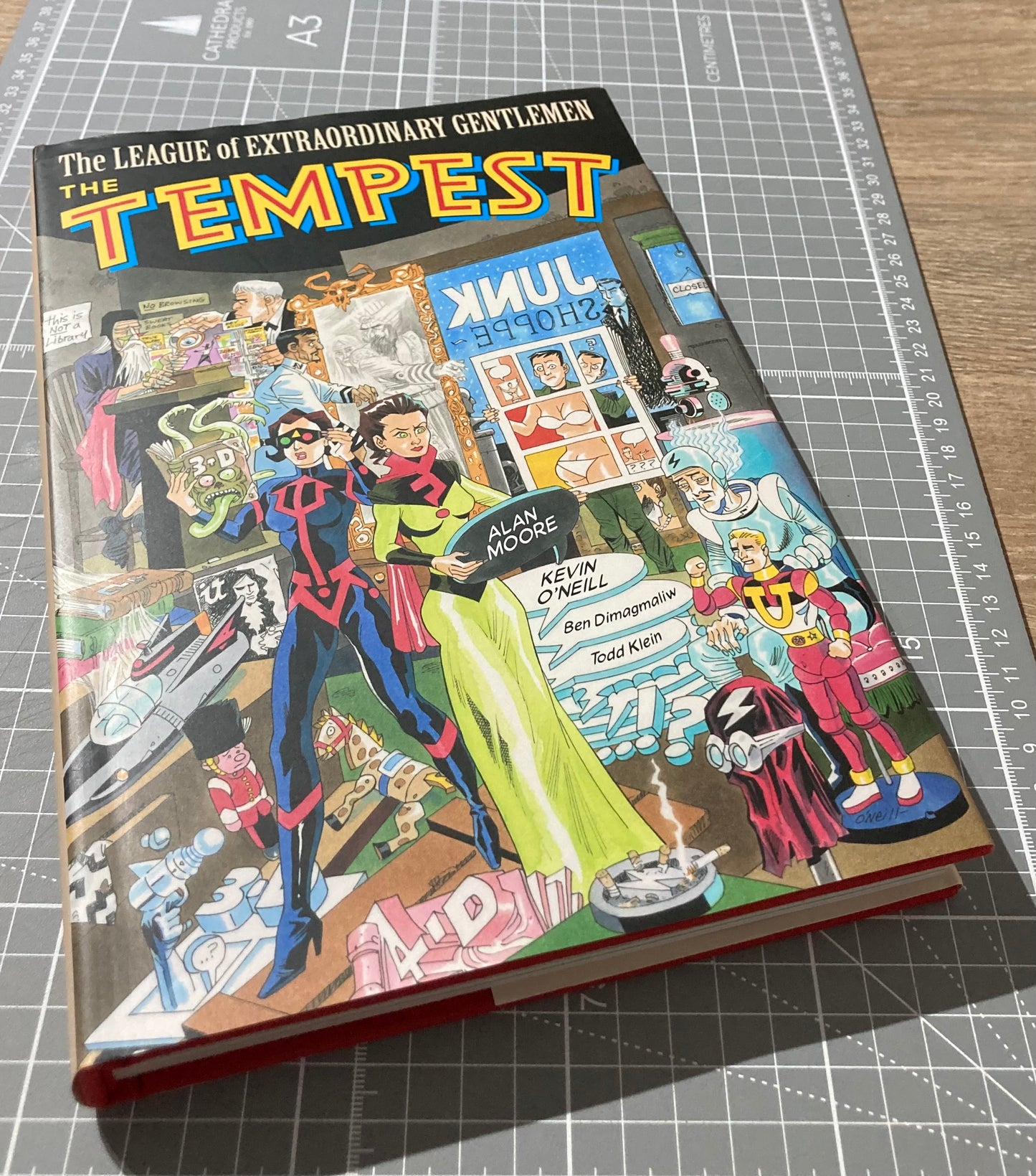 The League of Extraordinary Gentlemen Volume 4: The Tempest HC