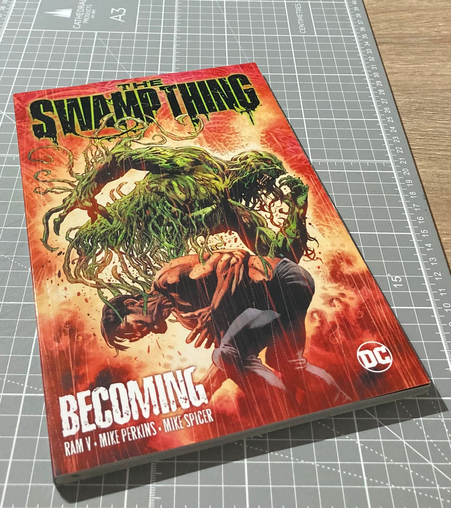 The Swamp Thing Volume 1: Becoming TPB