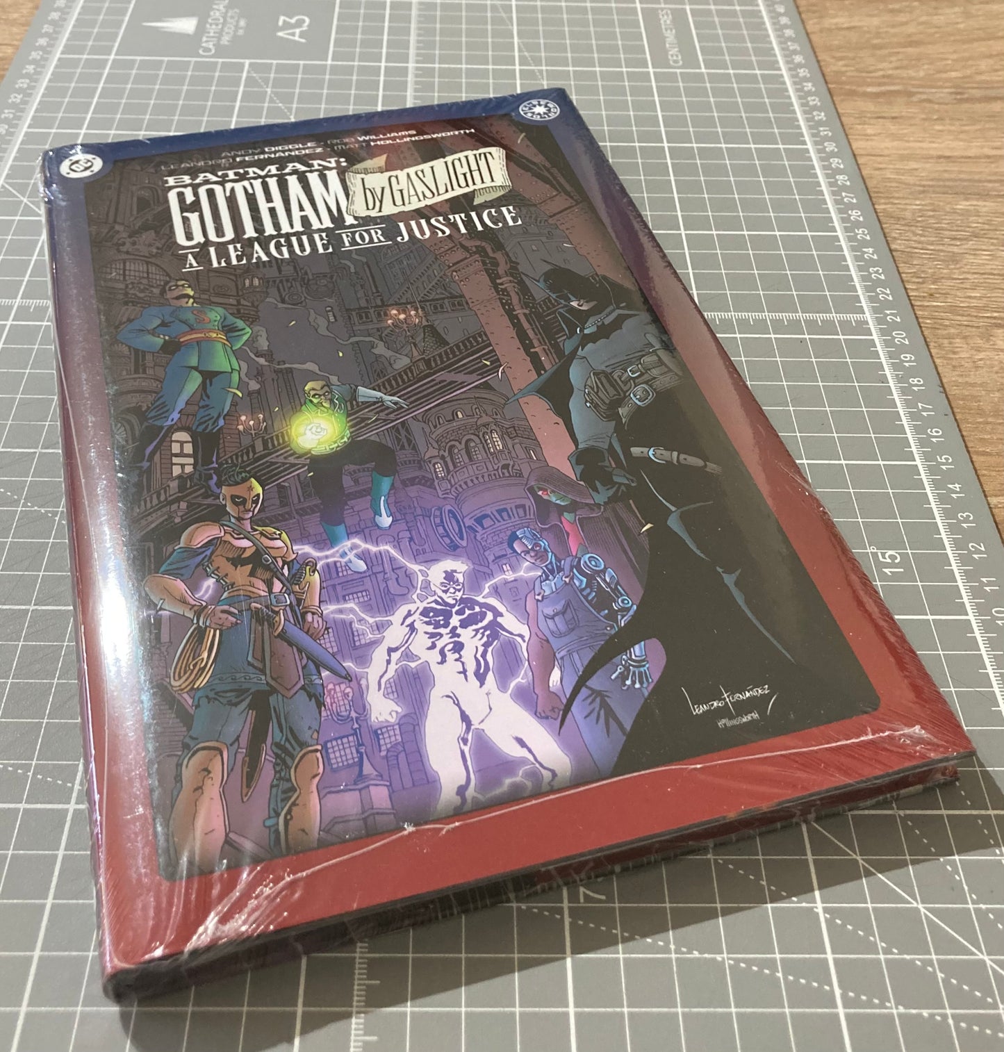 Batman: Gotham by Gaslight: a League for Justice HC