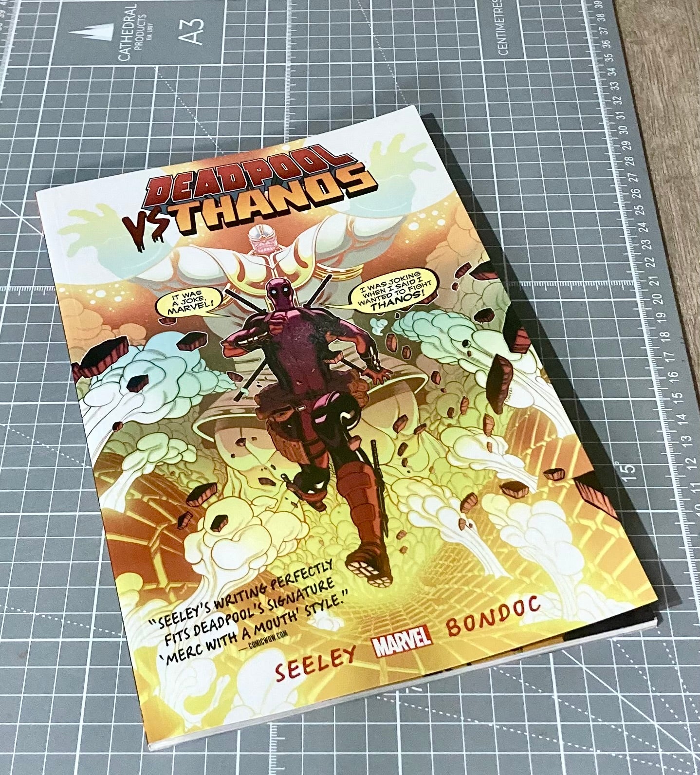 Deadpool vs. Thanos TPB (Ex-Library Book).