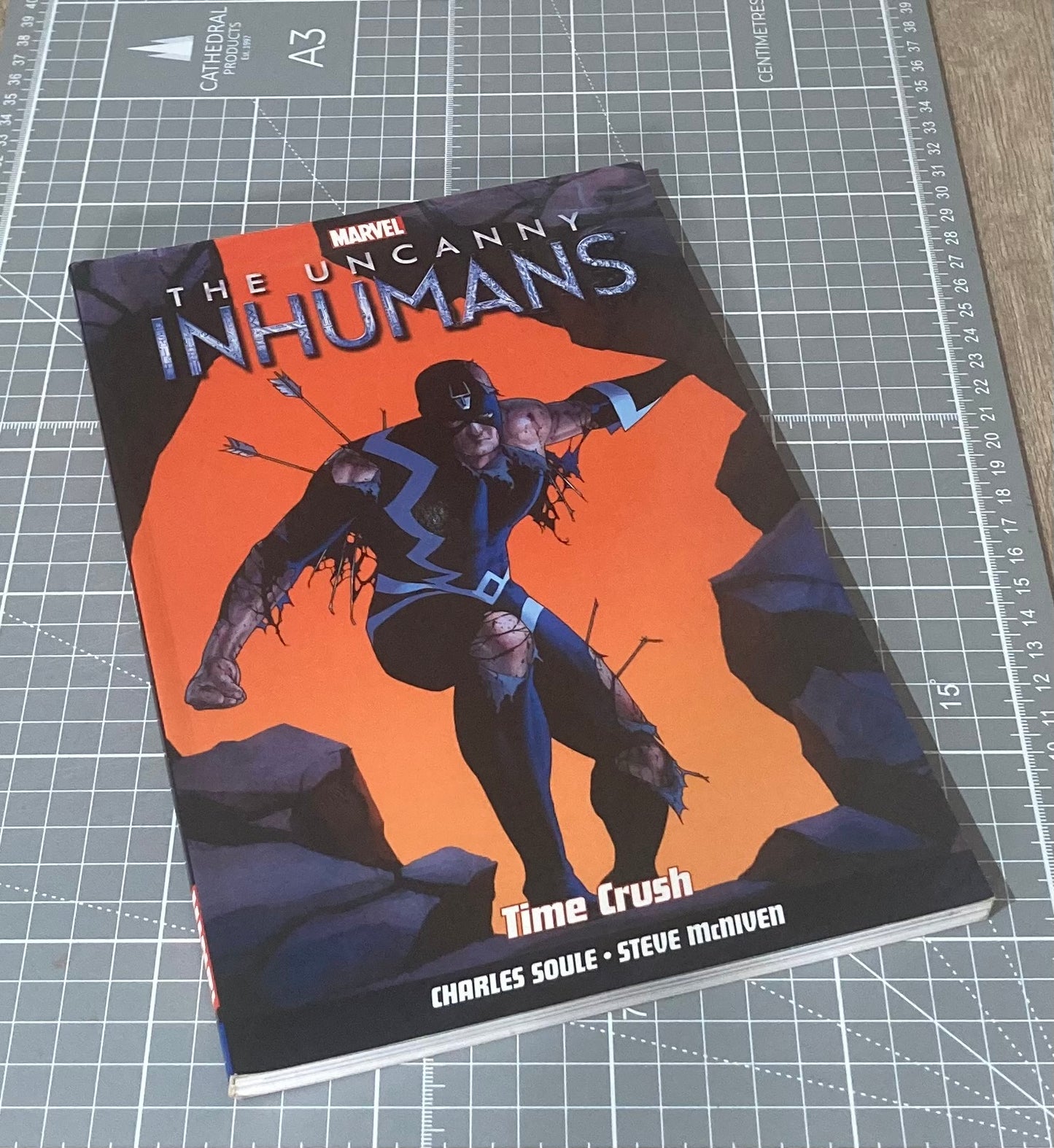 Uncanny Inhumans Vol. 1 TPB (Marvel UK / Panini Edition).