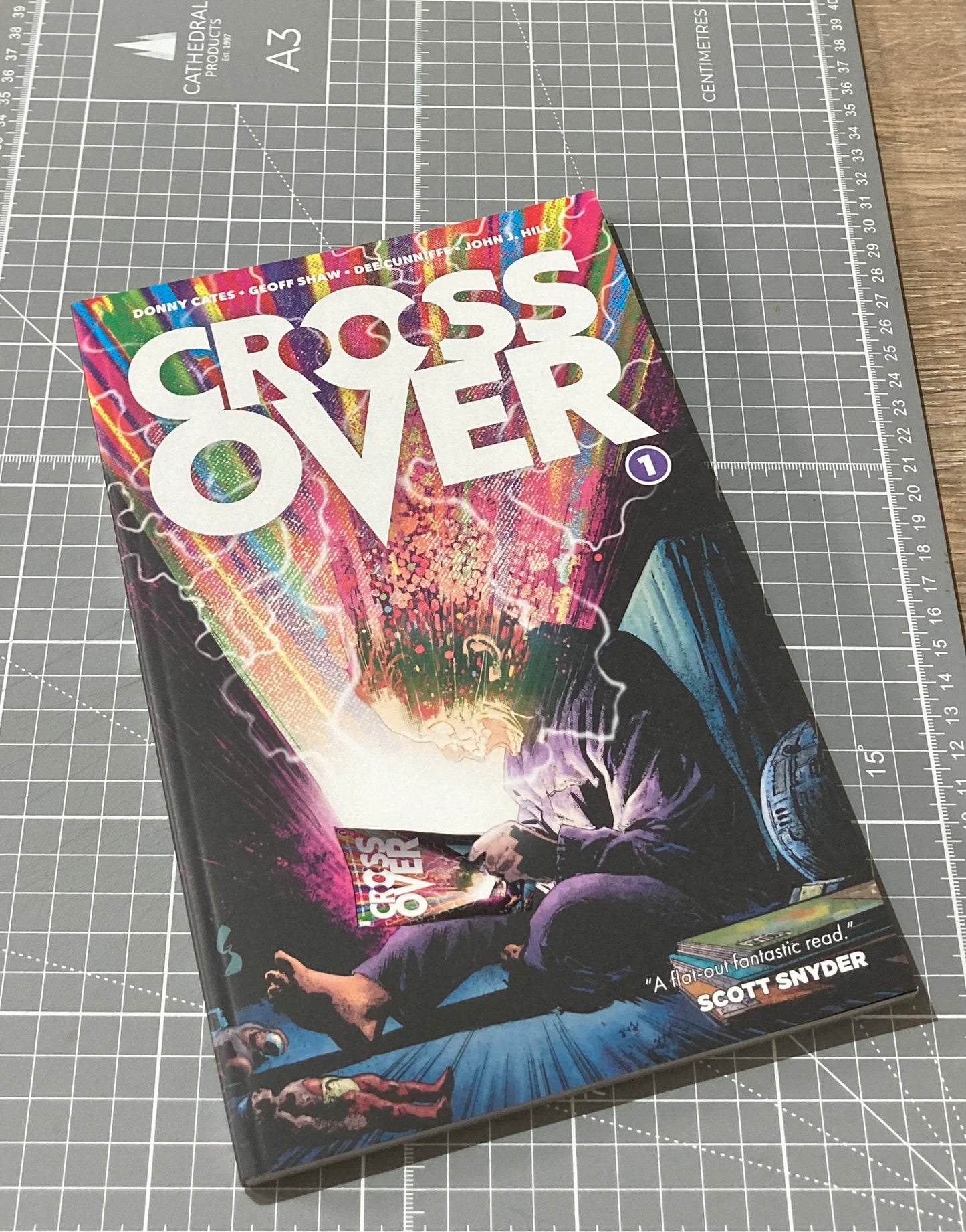 Crossover Volume 1: Kids Love Chains TPB