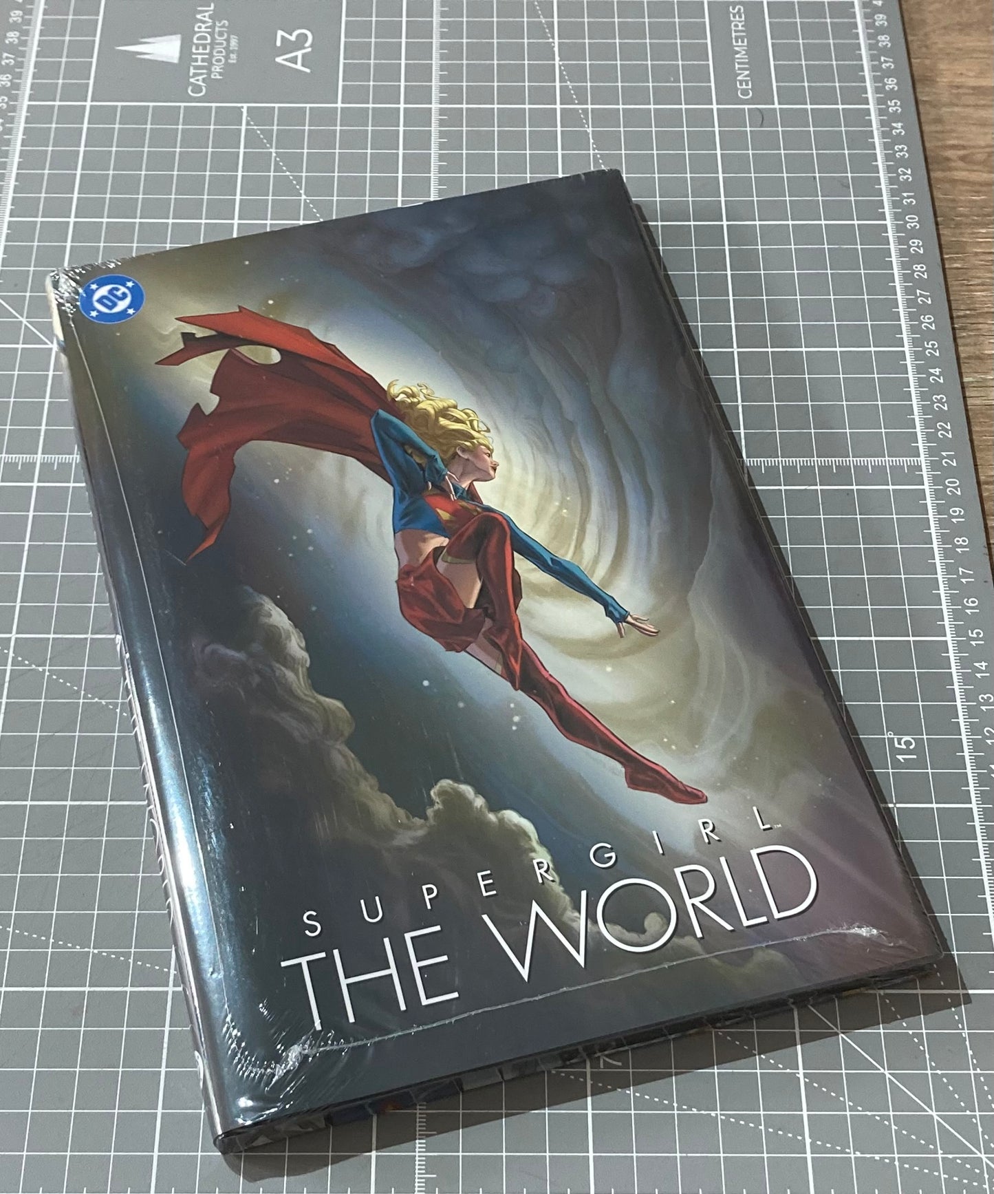 Supergirl: the World HC