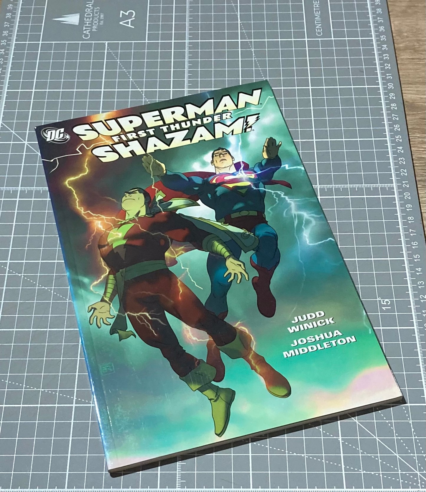Superman/Shazam! First Thunder TPB