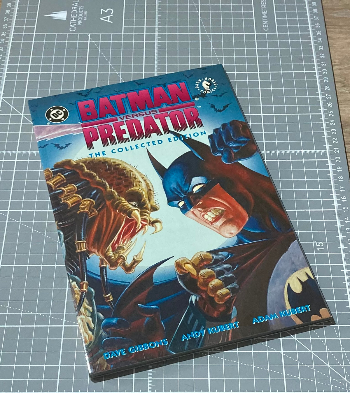 Batman Versus Predator: The Collected Edition TPB