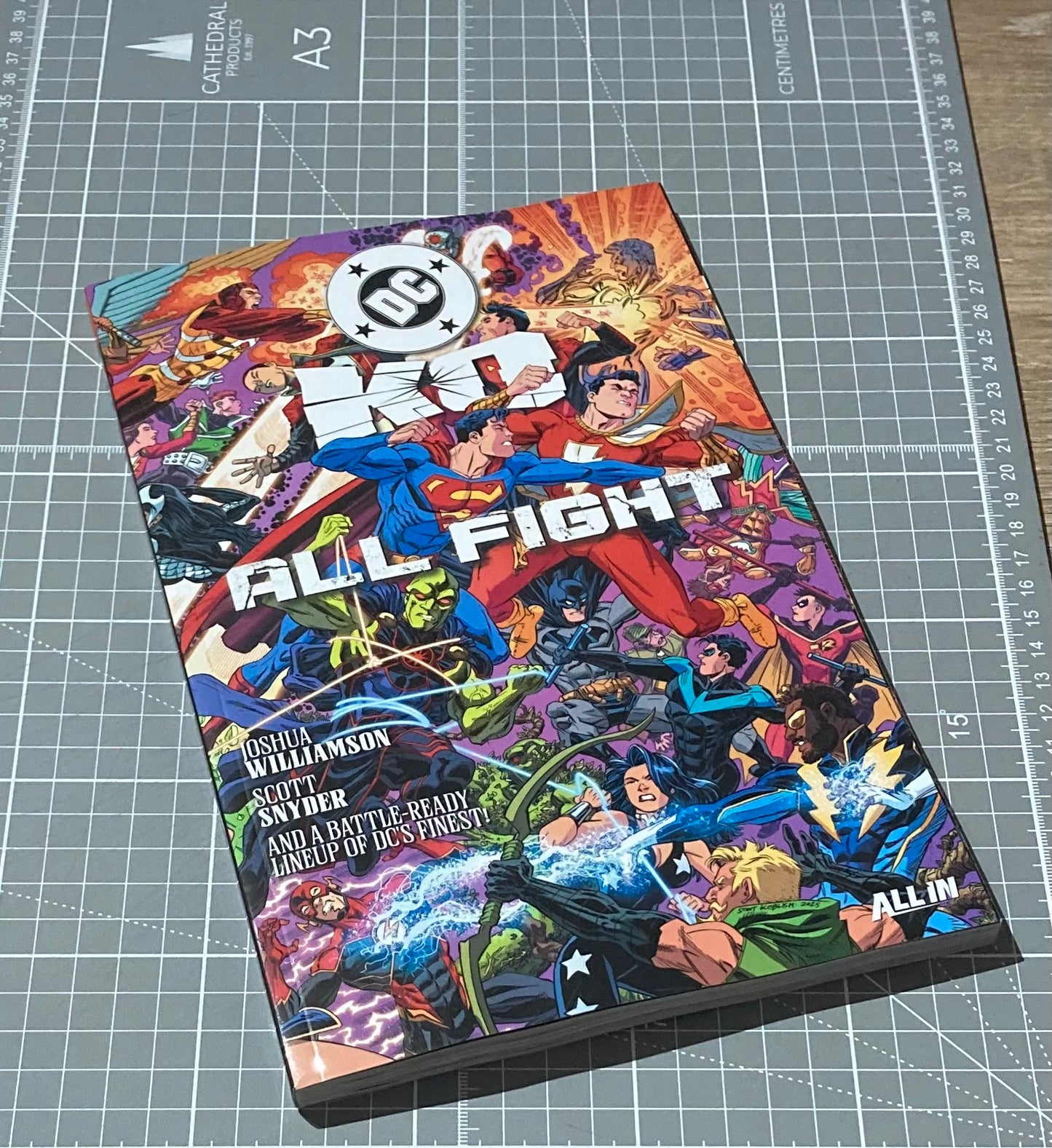 DC K.O.: All Fight TPB