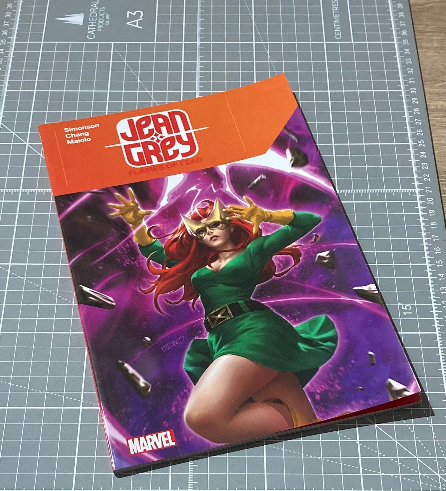 Jean Grey: Flames of Fear TPB